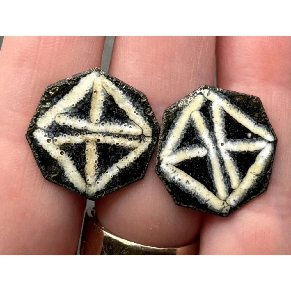 Vintage Modernist Copper and Black White Enamel Octagon Geometric Cufflinks